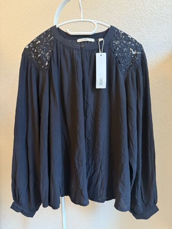 Blouse noire dentelle neuve avec étiquette EDC, t.38/M