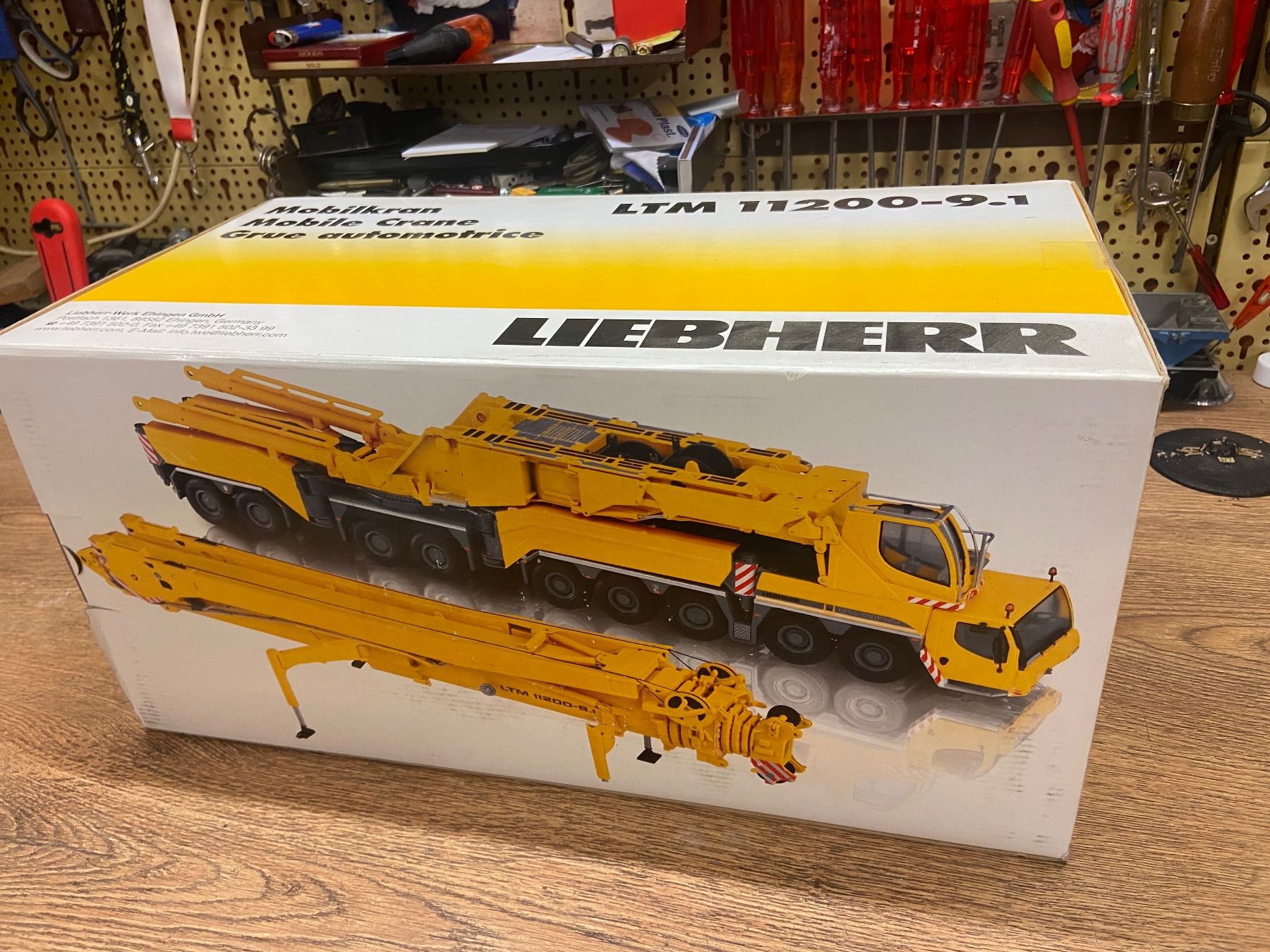 Liebherr Kit di modellismo & Modellini statici: Liebherr LTM 11200 Kranmodell – Usato da Embrach venduto da Toeffan