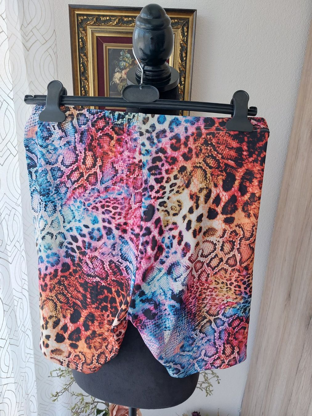 Shein Leggings: Radlerhose in Leopardenlook – Nuovo e nell'imballaggio originale da Muri AG venduto da ReBoutique 1