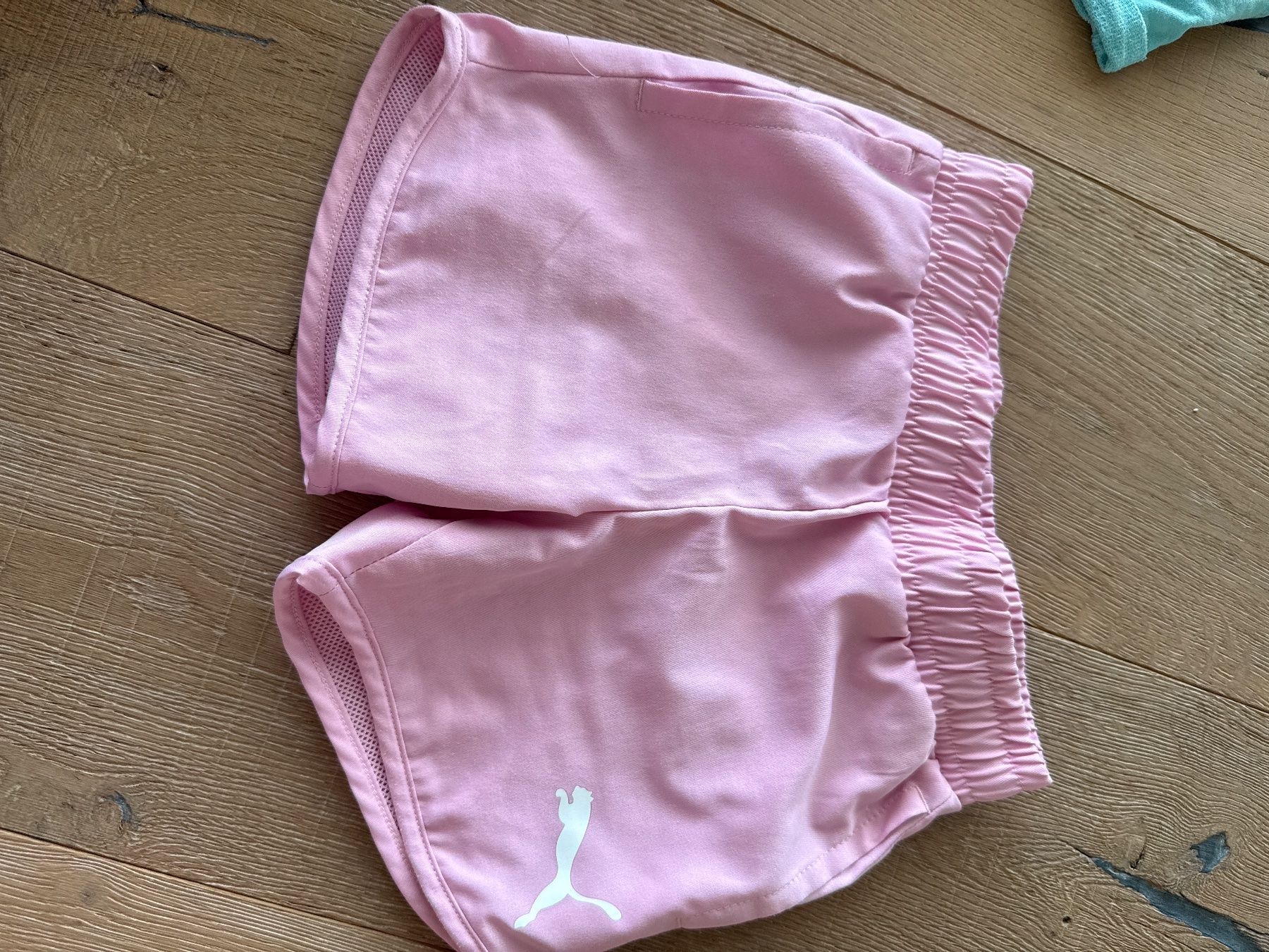 Puma Pantaloni: Puma Sporthose Gr. 116 – Usato da Himmelried venduto da Dievole