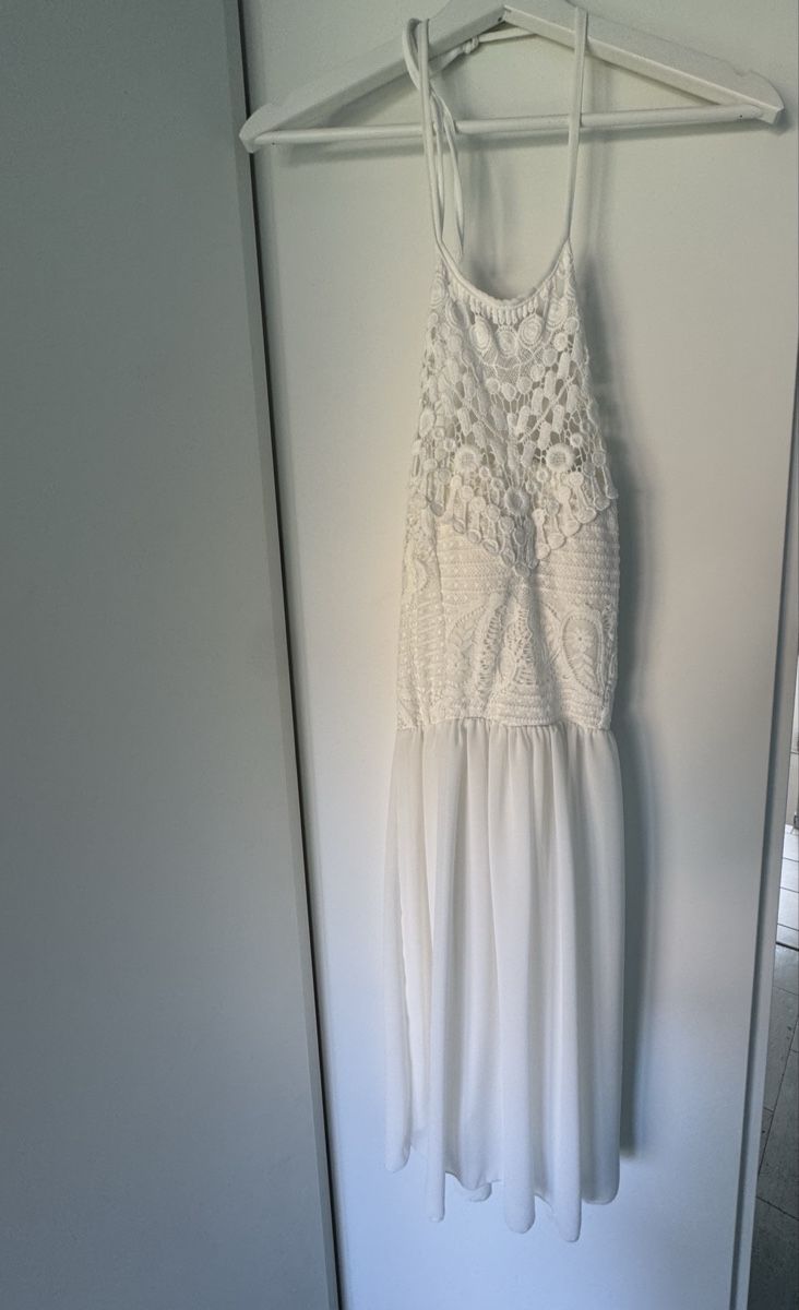 Vestiti: Sommerliches Kleid mit Spitze – Nuovo (secondo la descrizione) da Gipf-Oberfrick venduto da juliaeilish