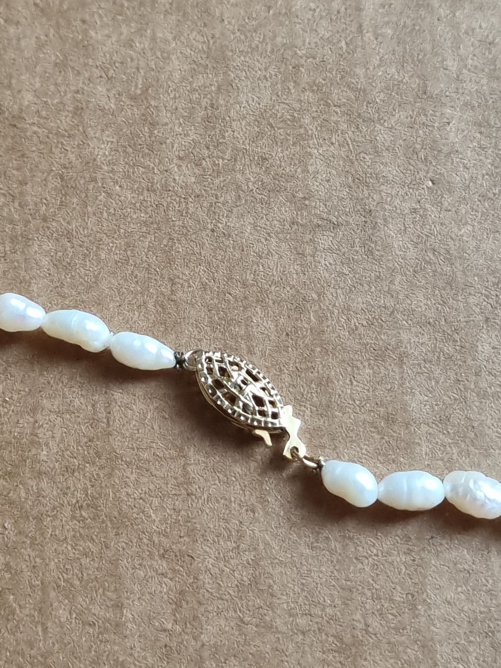 Perle (finte): Elegante  Perlenkette – Usato da Schaffhausen venduto da Leveron13 3