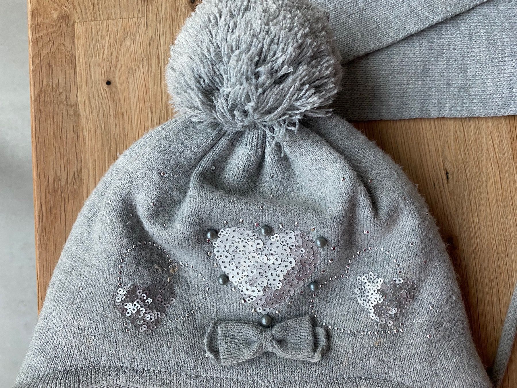 Altro abbigliamento per bambino: Mütze und Schal – Usato da Luzern venduto da nad_nf8f 1