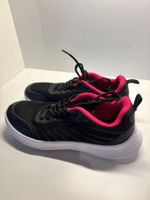 Sportschuhe schwarz pink weiss Grösse unbekannt gebraucht