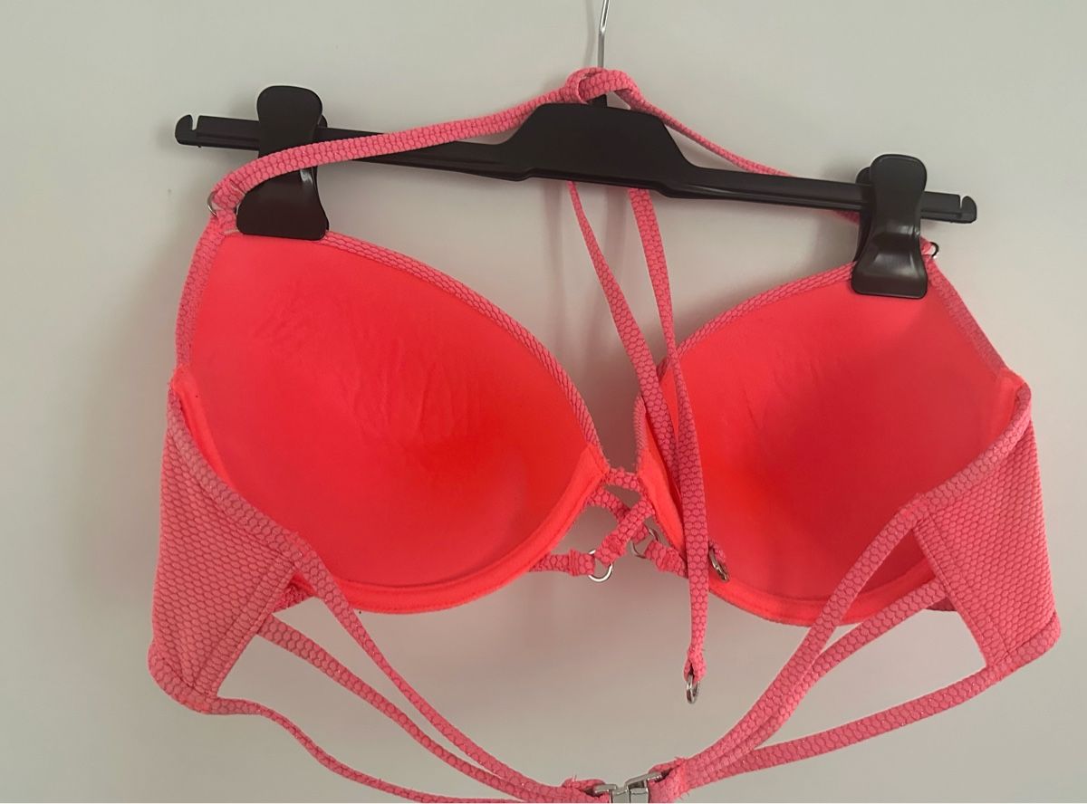Costumi da bagno & Bikini: NEU! BIKINIOberteil. Gr. 85 D – Nuovo (secondo la descrizione) da Flawil venduto da mar_9chb 2