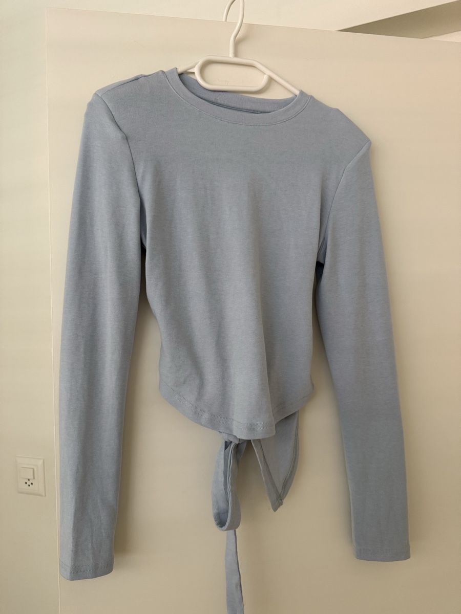 Tops: Haut dos nu  – Gebraucht aus Monthey von sen_6ckr 1