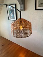 Lampe en arc de cercle