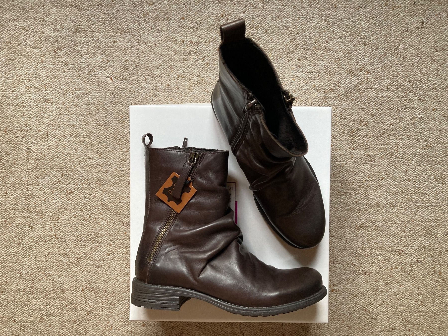 Scarpe da donna: Stiefel – Usato da Leuk-Stadt venduto da nadlerhu