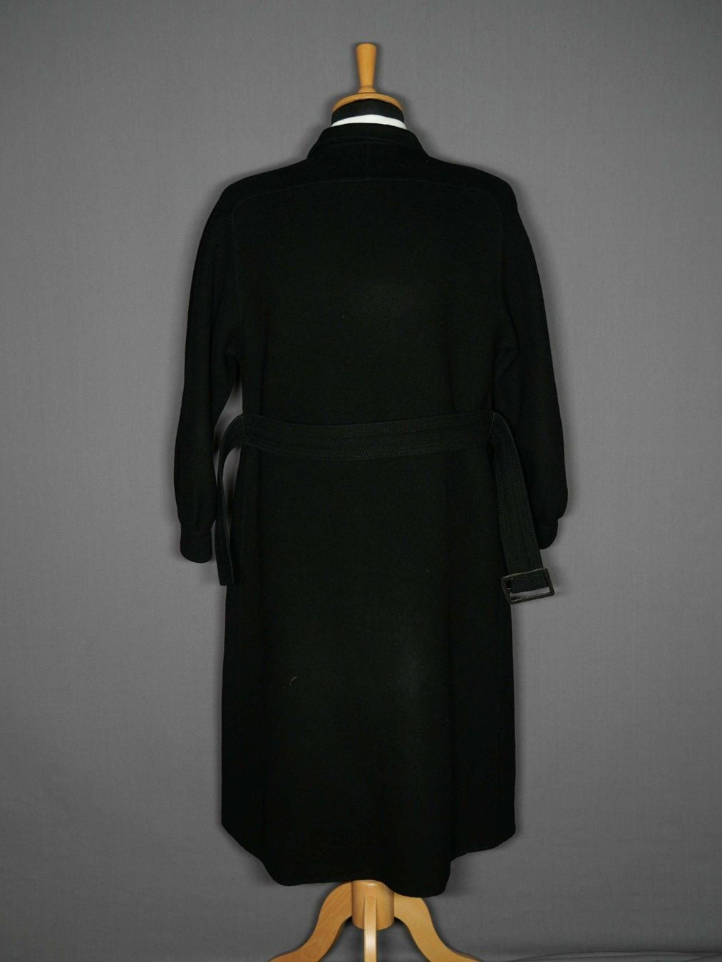 Herno Cappotti: Vintage Herno Mantel schwarz - 48/M – Usato da Stans venduto da Kleidermann_Retro 2