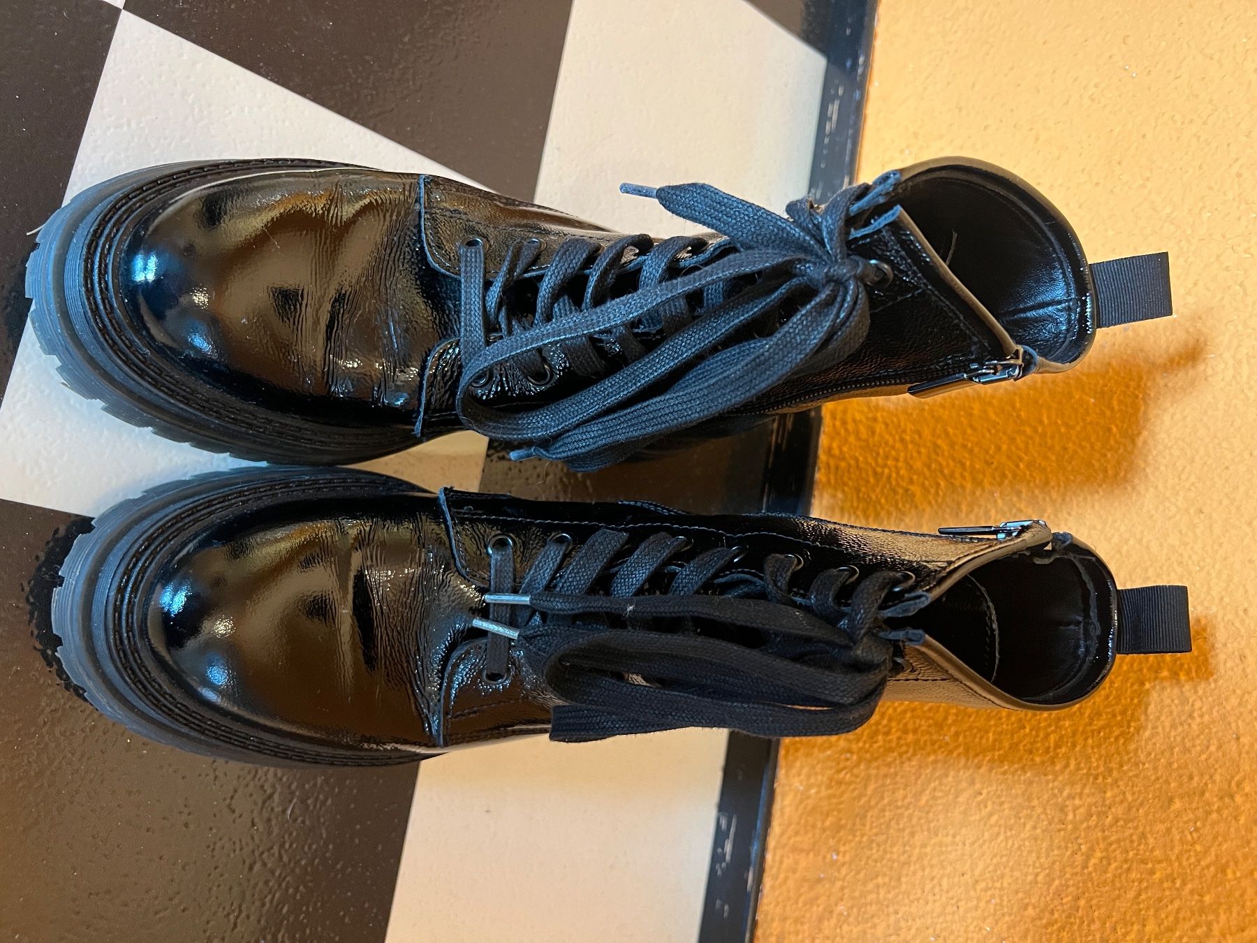 Scarpe da donna: Passo per Passo Lackleder-Boots – Usato da Luzern venduto da HeikeHasi 4