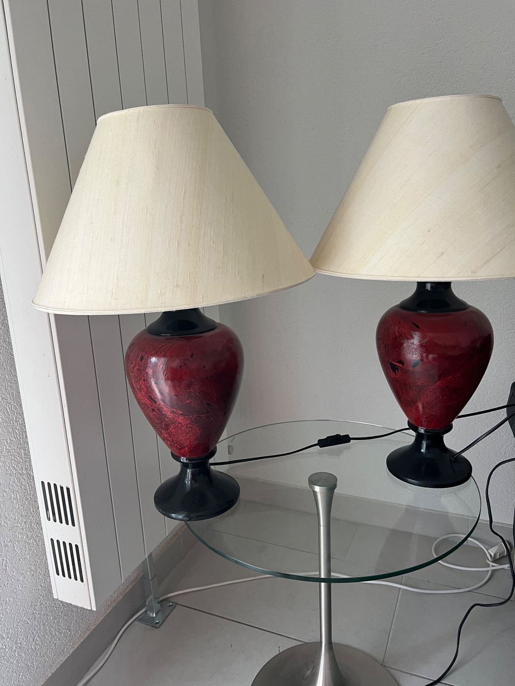 Lampade: 1 Paar Tischlampen mit Textilschirm – Usato da Bern venduto da fidirulla