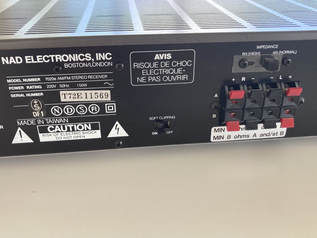 Nad Amplificatori: NAD 7020e Vollverstärker – Usato da Mörschwil venduto da Appenzell2 4