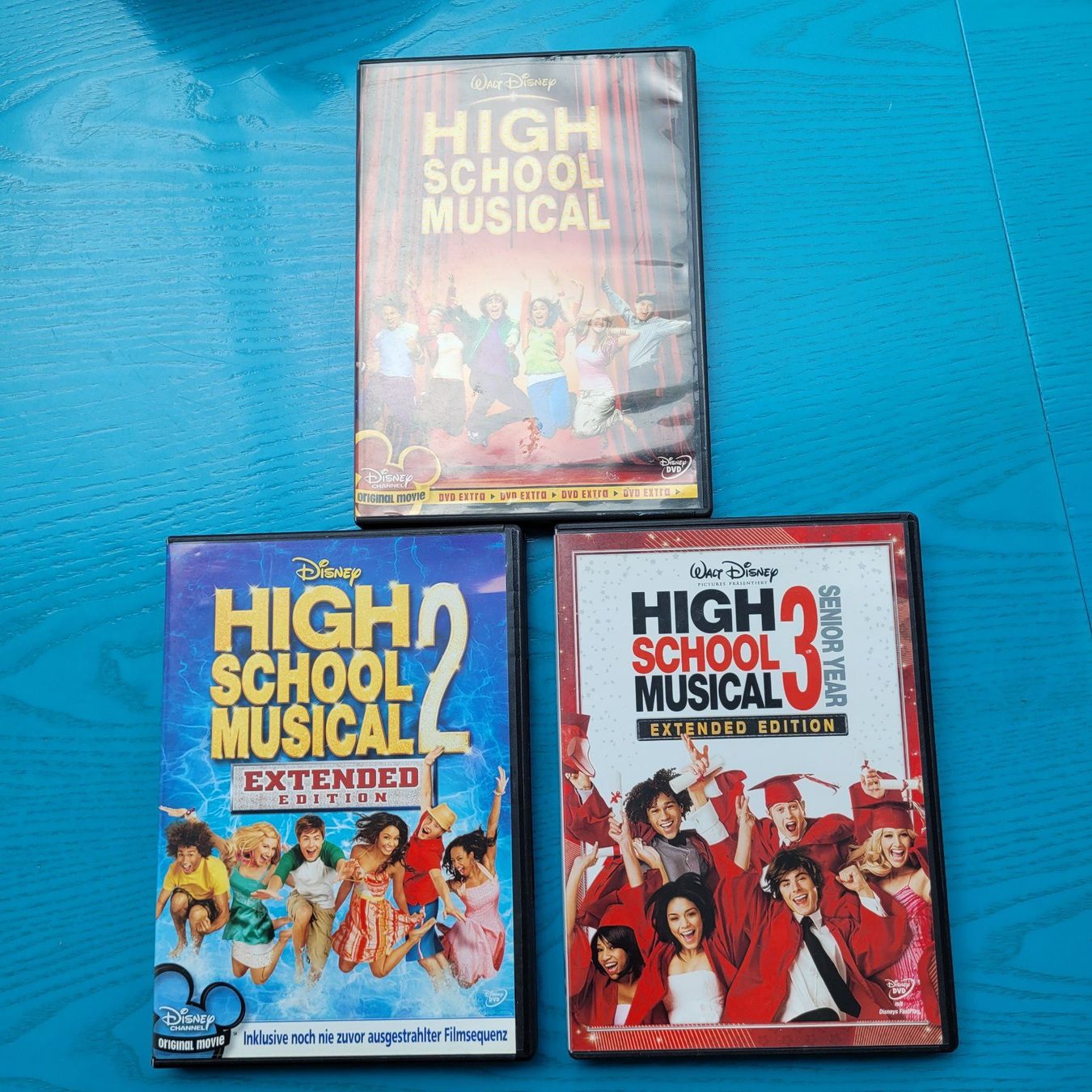 Tutti i DVDs: High School Musical 1-3 / DVD – Usato da SCHÜBELBACH venduto da CoKaHa