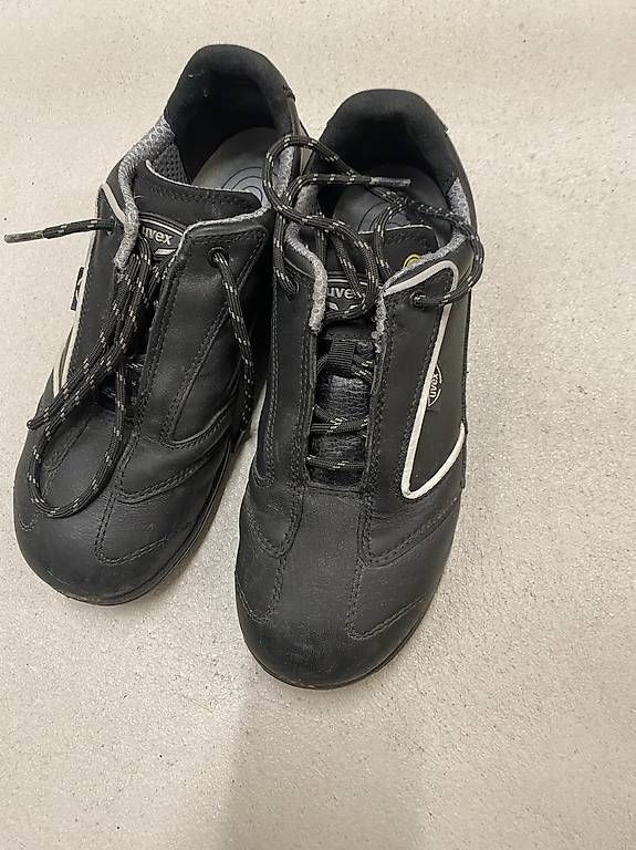 Scarpe da uomo: Uvex Sicherheitsschuhe nr 38 – Usato da Horgen venduto da ett_t5rh 1