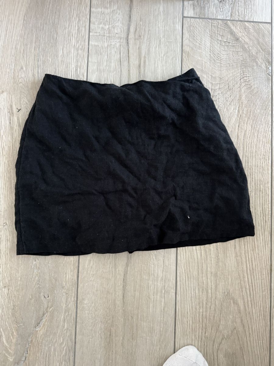 Gonne: schwarzer Minirock mit Hose – Usato da Frick venduto da van_75yb