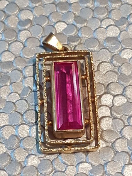 Ciondoli: Anhänger mit synth. Rubin aus 18 Karat – Nuovo (secondo la descrizione) da Unterägeri venduto da Altgoldschmuck