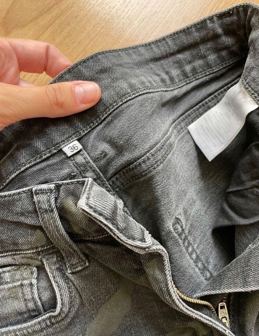 Sandro Jeans: Jeans Sandro gris 36 – Usato da Küssnacht am Rigi venduto da CALIFRASQUI 2