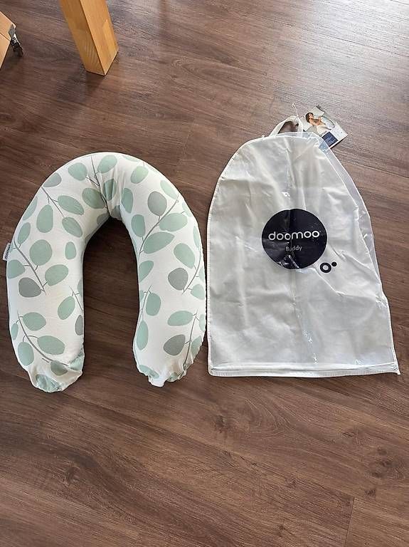 Doomoo Coussins: Coussin de grossesse et allaitement Doomoo Buddy – D'occasion à Biel/Bienne par mel_25zm