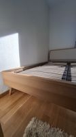 Doppelbett Buche mit passendem Nachttisch dazu