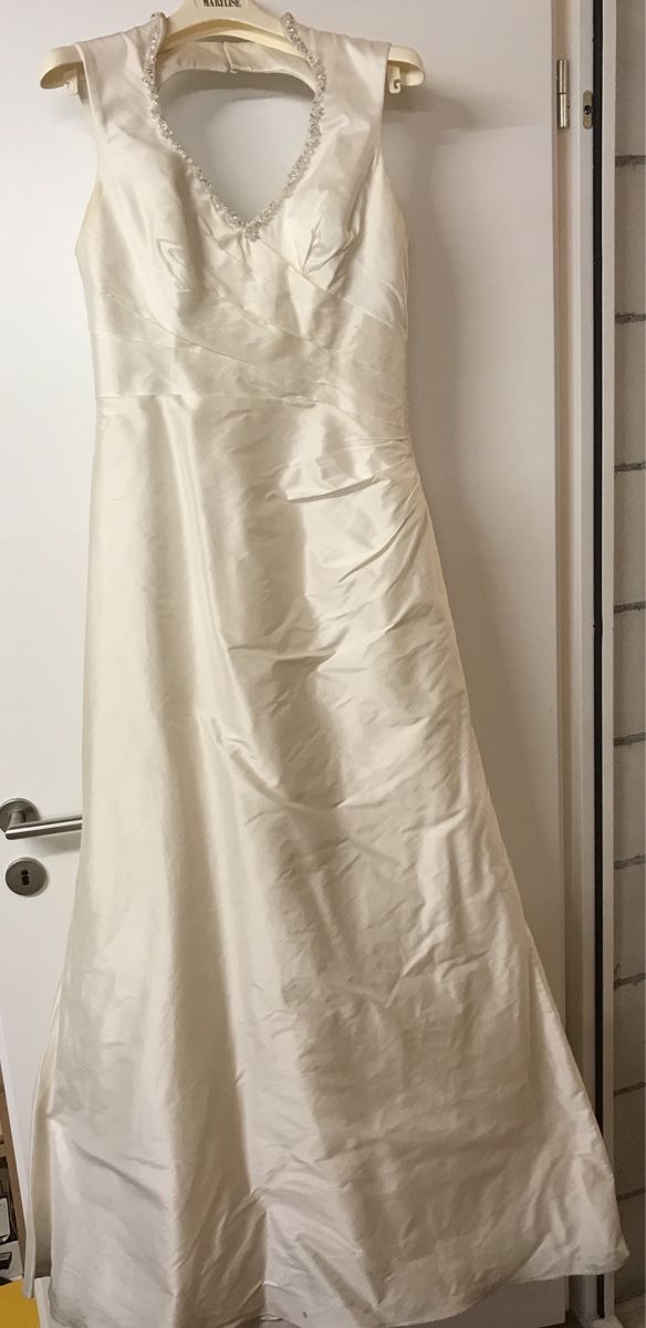 Vestiti: Hochzeitskleid Grösse 40 – Usato da Oberentfelden venduto da Kammervogel