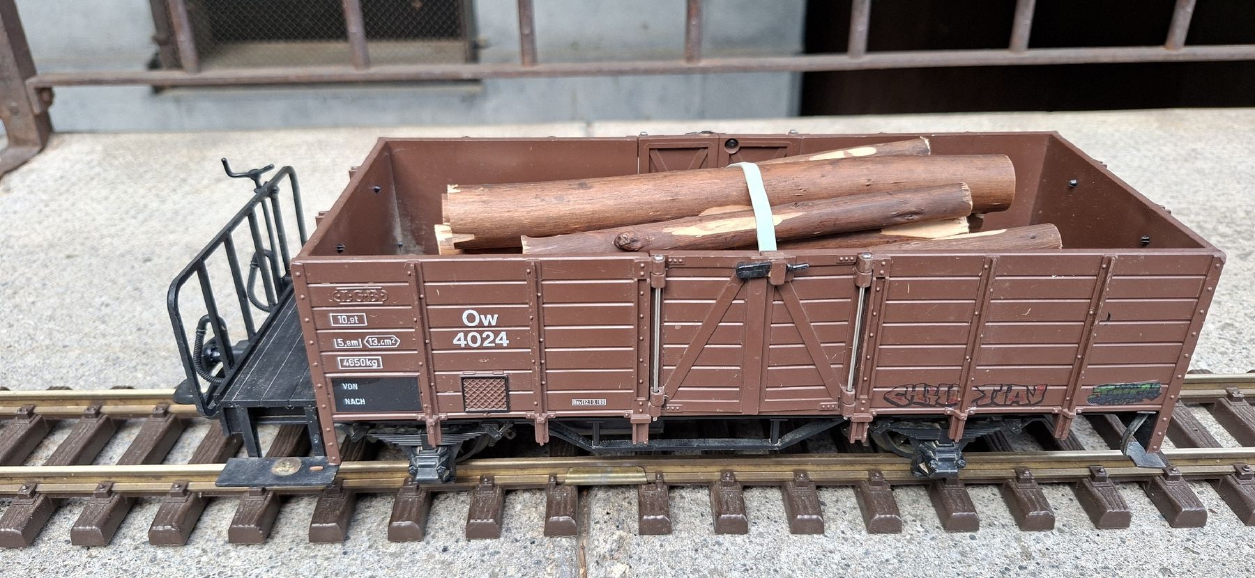 LGB Modelleisenbahnen: LGB Güterwagen Ow 4024 – Gebraucht aus Münsingen von wd65