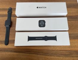Apple Watch SE 2. Gen 40mm + 2 Armbänder