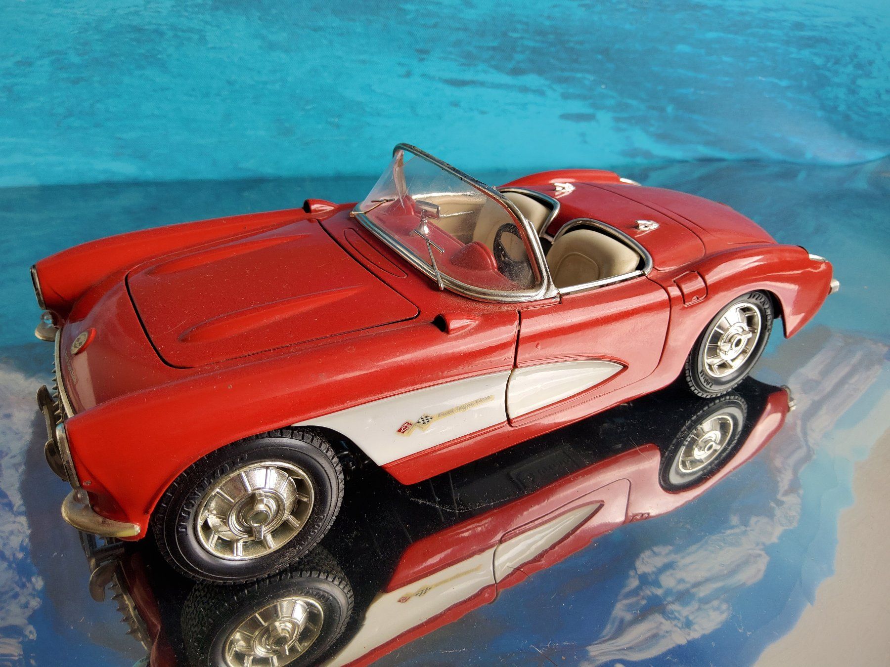 Chevrolet Modellini d'auto: Chevrolet Corvette 1957 1/18 Bburago – Usato da Grüningen venduto da VENOM59 1