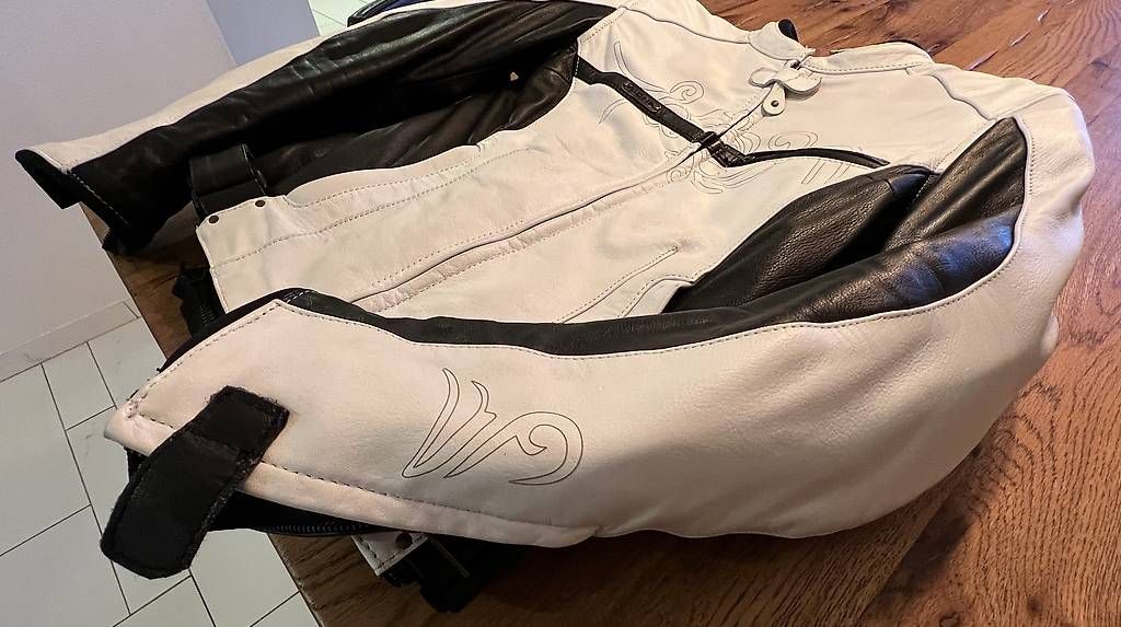 Giacche: Richa Motorradjacke Damen Grösse 36 – Usato da Geroldswil venduto da Nadine_Bosshard 2
