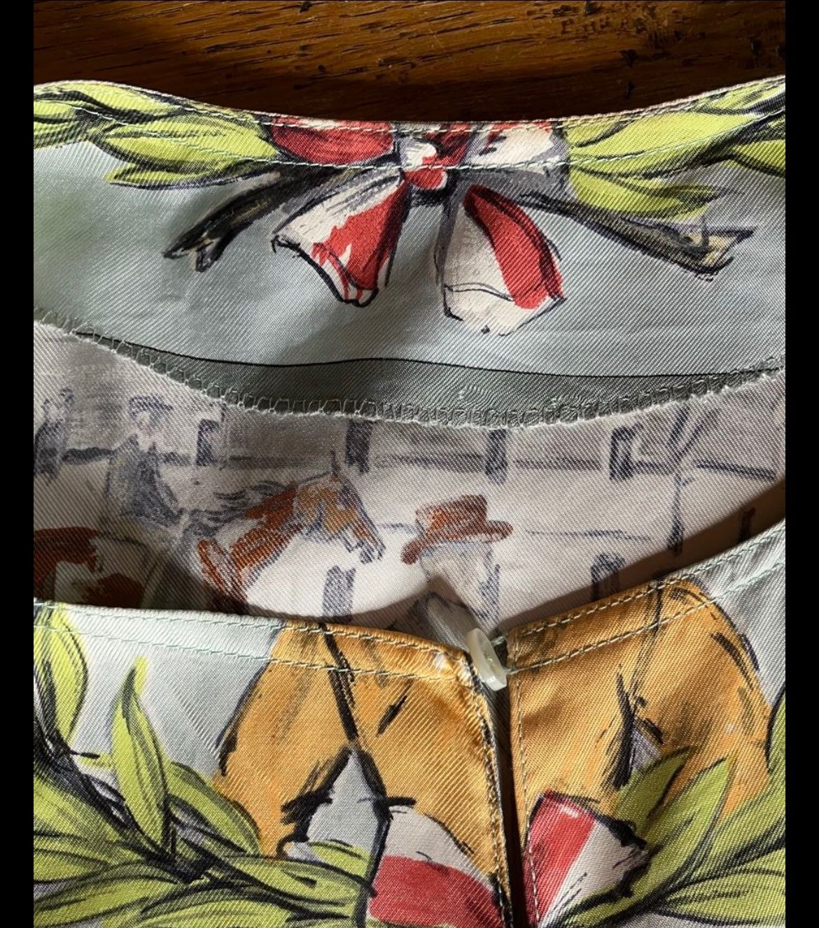 Hermès Maglioni & Felpe: Seidenpulli aus Original Hermes Seidenfoulards – Usato da Saanen venduto da SoniaMichaela 2