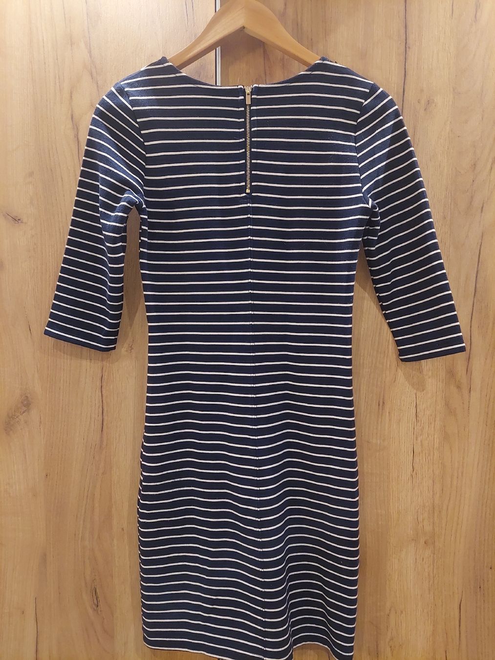 Vila Vestiti: Vila Kleid Gr.XS Blumenabplikation – Usato da Flurlingen venduto da Atea8 1