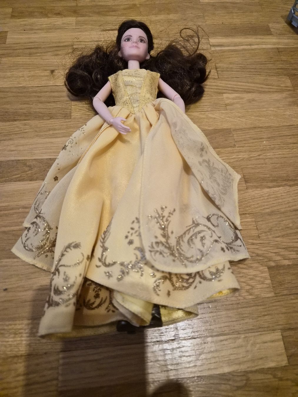 Disney Poupées: Belle  – D'occasion à Reinach BL par Glitterlol
