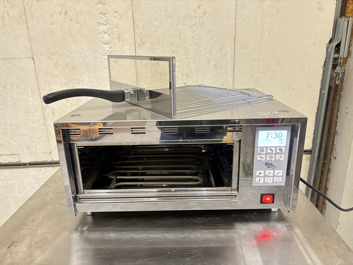Elettrodomestici da cucina: Pizzaofen gastro – Usato da Buchs AG venduto da imar82 3