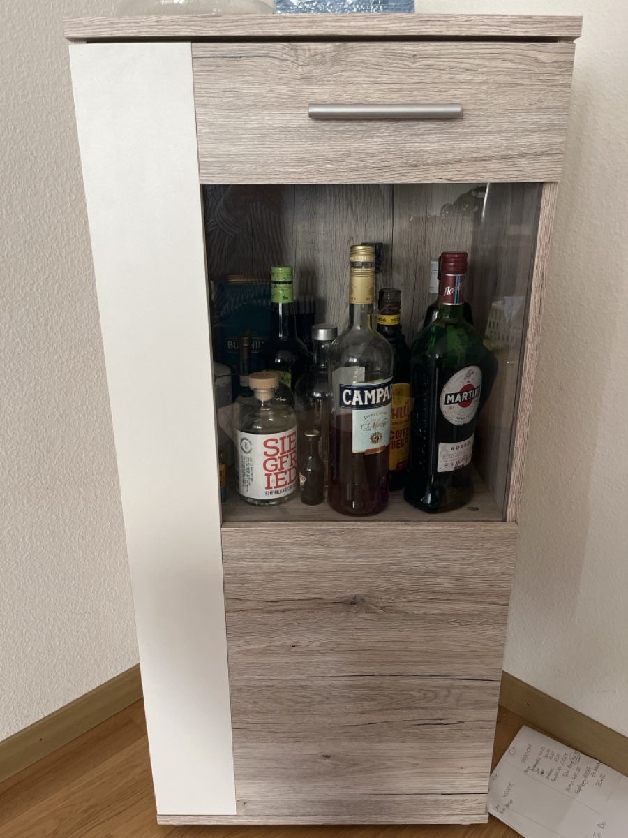 Schränke: Hausbar/Getränkeschrank – Gebraucht aus Zürich von chr_cb9b