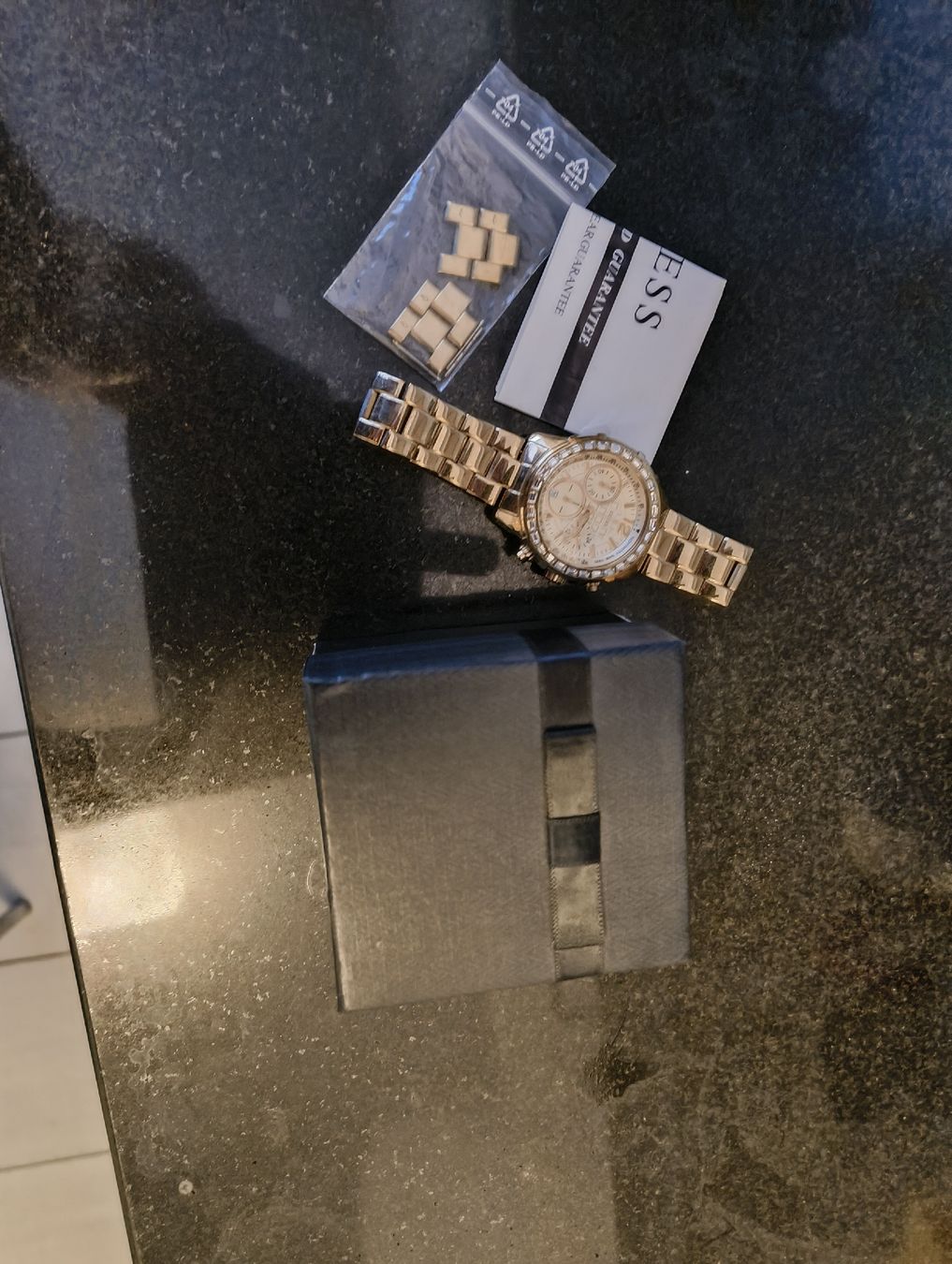 Guess Orologi: Damenuhr – Usato da Zürich venduto da sergio210 1