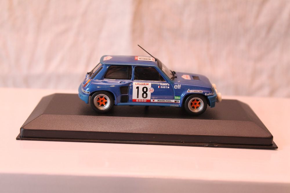 Voiture De Course SCALEXTRIC Renault 5 Turbo Tour De Corse '84 - Slot 1:32 - Jouet De Collection Pour Enfant Et Adulte