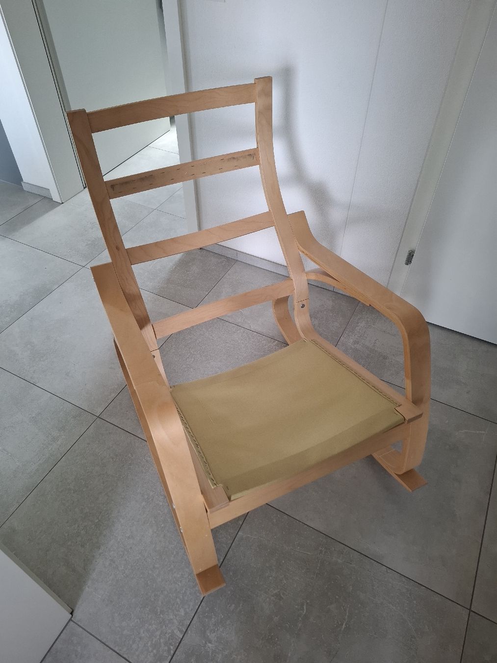 Ikea Chaises: Schaukelstuhl von Ikea – D'occasion à Beinwil am See par supra86 3