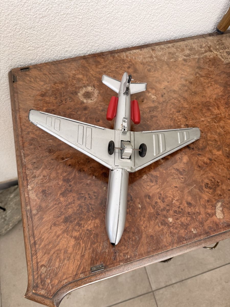 Swissair Kit di modellismo & Modellini statici: Swissair Blechflugzeug – Usato da Lobsigen venduto da Ailujailuj 2
