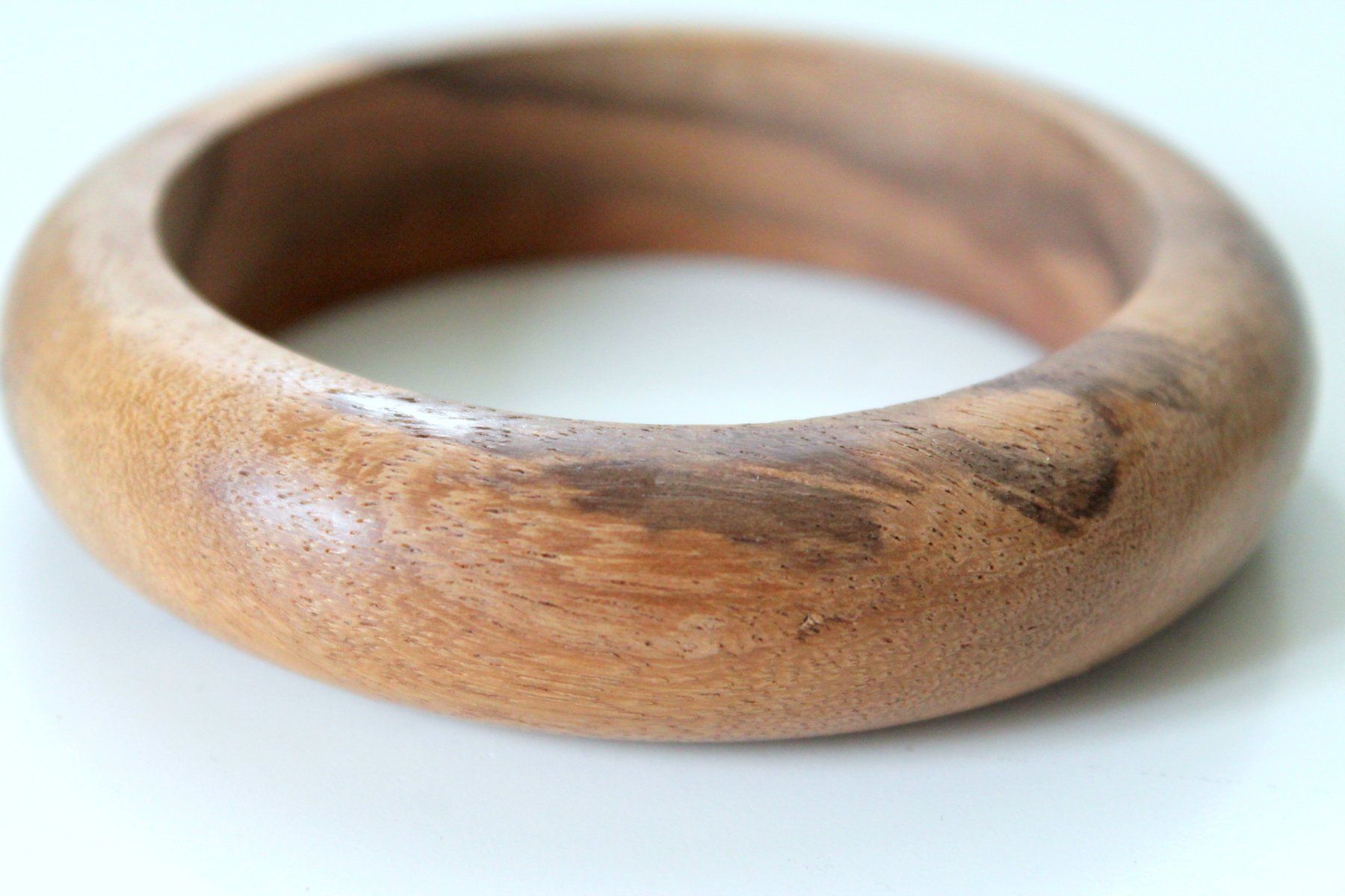 Bracciali & Braccialetti: ARMREIF aus Holz – Usato da Rebstein venduto da QuasarVincent