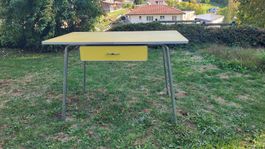 Küchentisch mit Schublade 60-er Jahre