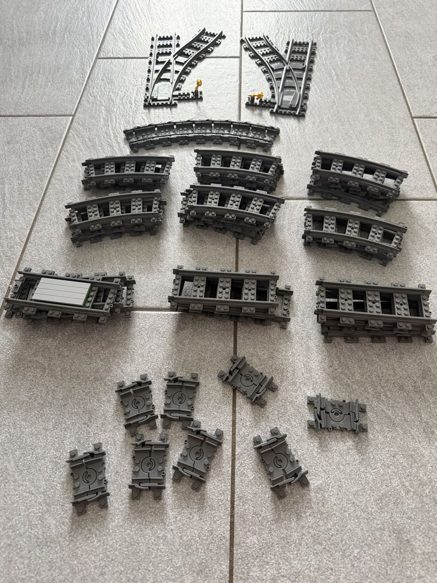 Lego Spielzeuge: Lego City Schienen – Gebraucht aus Gattikon von Mariani3