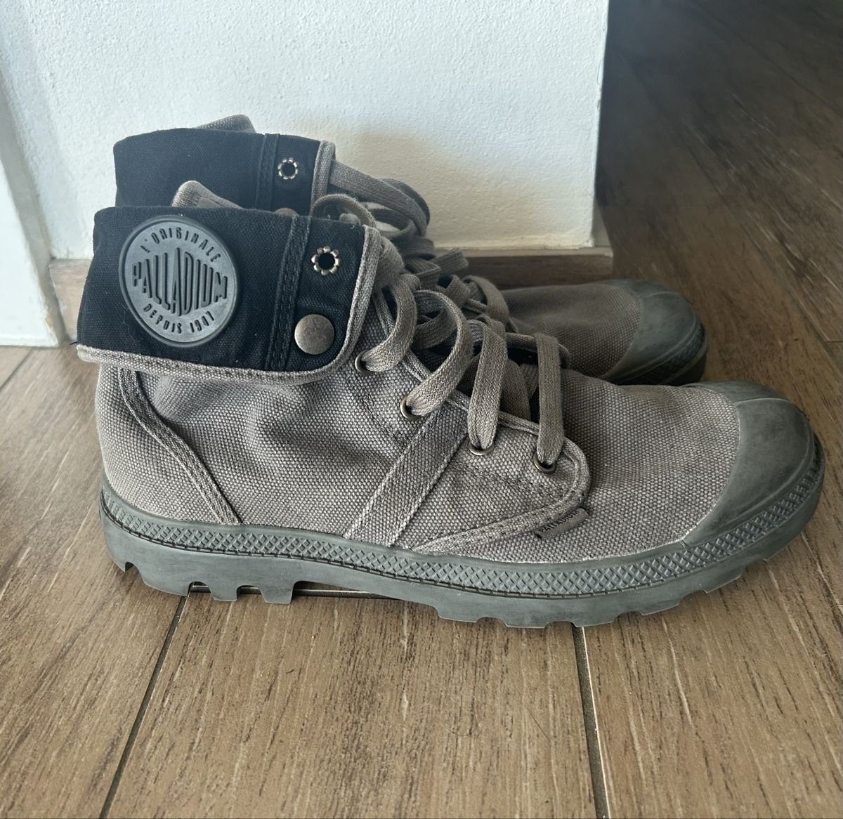 Palladium Scarpe da uomo: Palladium taille 41 1/2 - 42 – Usato da Sonceboz-Sombeval venduto da Australia010 1