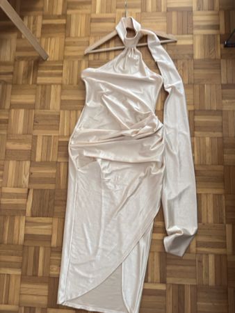 Abendkleid glänzend cremefarben Grösse S neu
