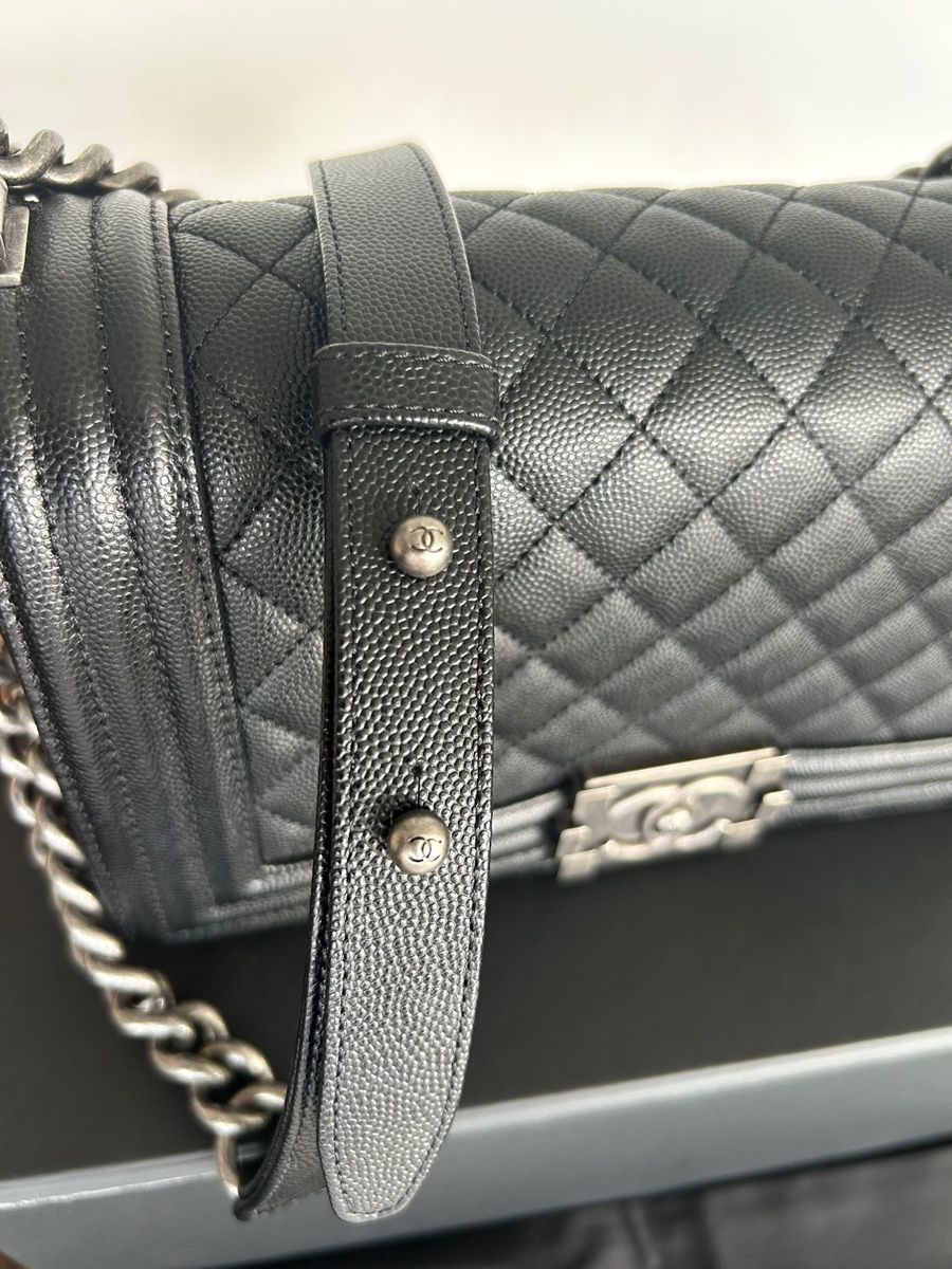 Chanel Borse da donna: Neuwertig Chanel Boy  Kaviarleder Full Set  nur 2x getragen! – Nuovo (secondo la descrizione) da zürich venduto da ritas0102 3