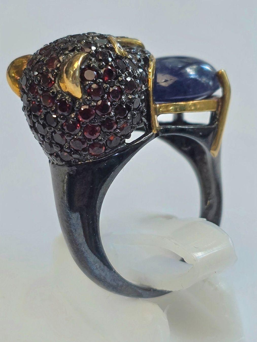 Anelli: Ring Panther Design mit Saphir und Granat Grösse 57 – Nuovo (secondo la descrizione) da Zürich venduto da adriben 3