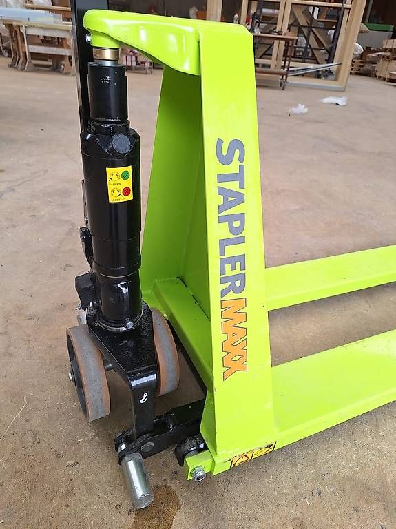 Carrelli elevatori e a forche: Palletenrolli PRAMAC; 2m langer Scherenhubwagen – Usato da Schiers venduto da Birnel5 2