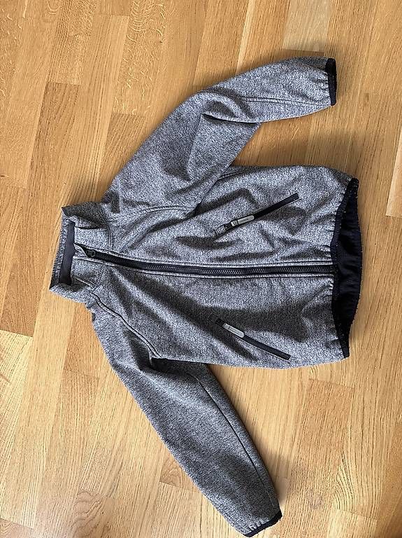 Vestes: Windbreaker H&M 116 – D'occasion à Bern par Salamander86