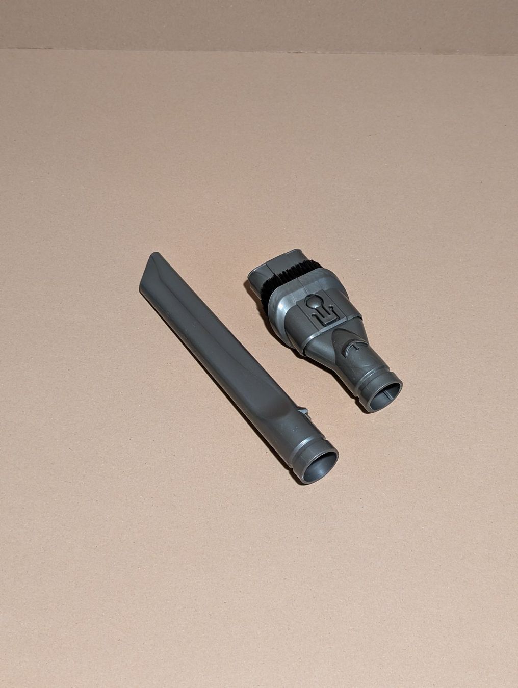 Dyson Staubsauger & Zubehör: Lots de deux brosse pour la serie Dyson DC – Neu (gemäss Beschreibung) aus Portalban von Deuxieme-vie 2