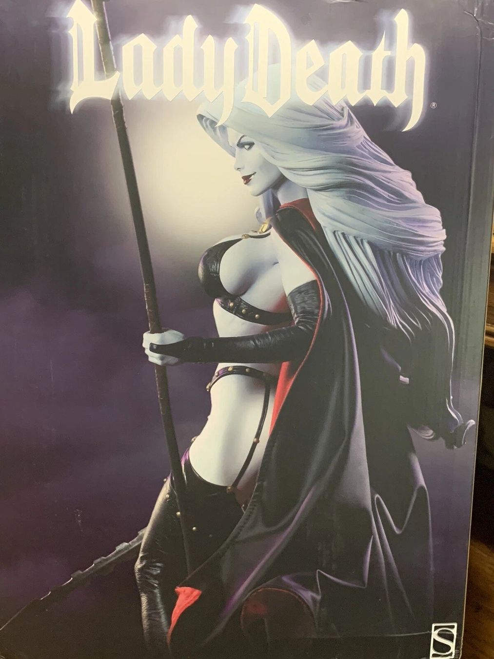 Statuette: Sideshow Premium Format Lady Death Statue – Usato da Oberentfelden venduto da FiguresAndGamesPlace 4