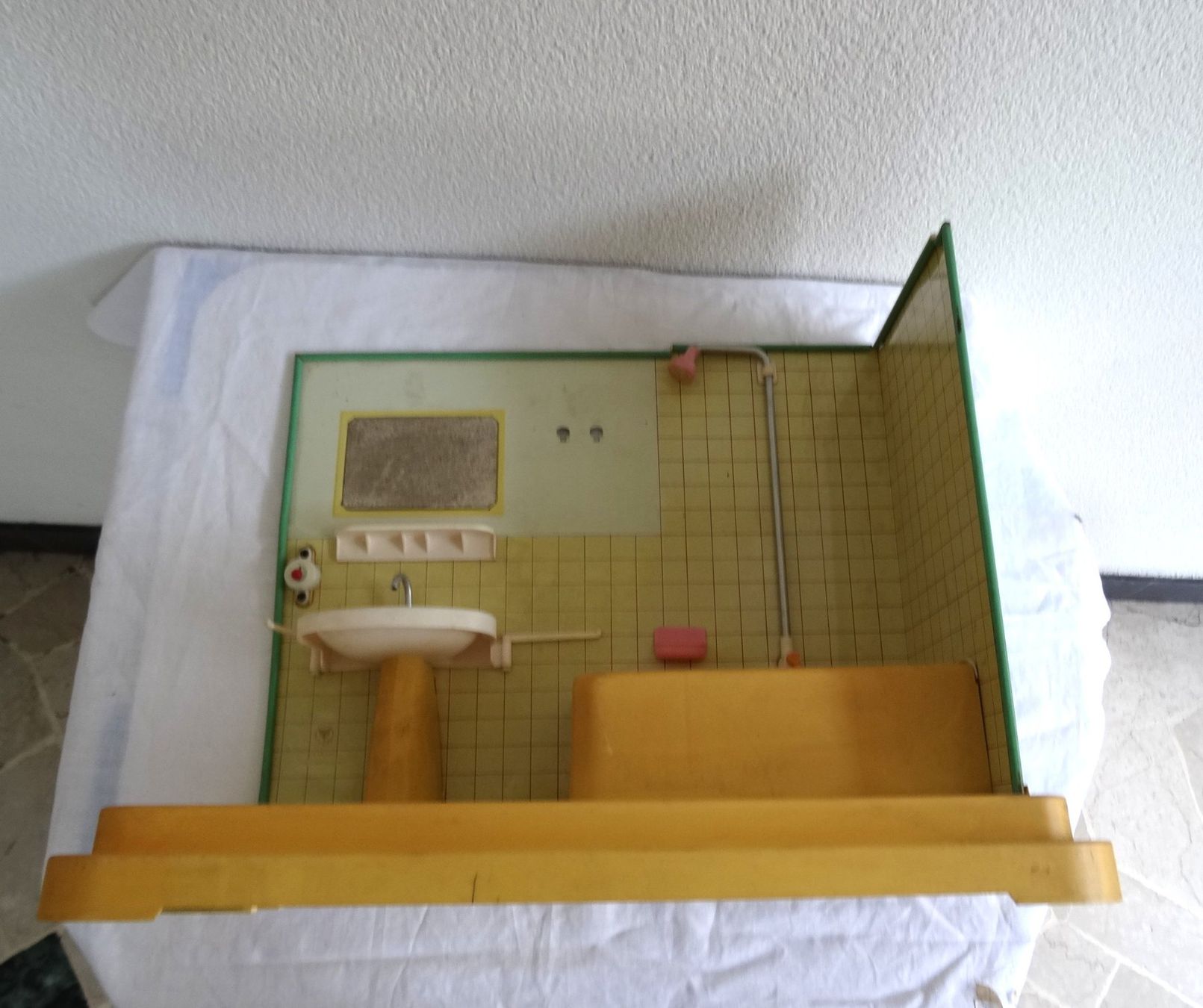 Spielzeuge: Puppenstuben Badezimmer – Gebraucht aus Minusio von Mer66 4