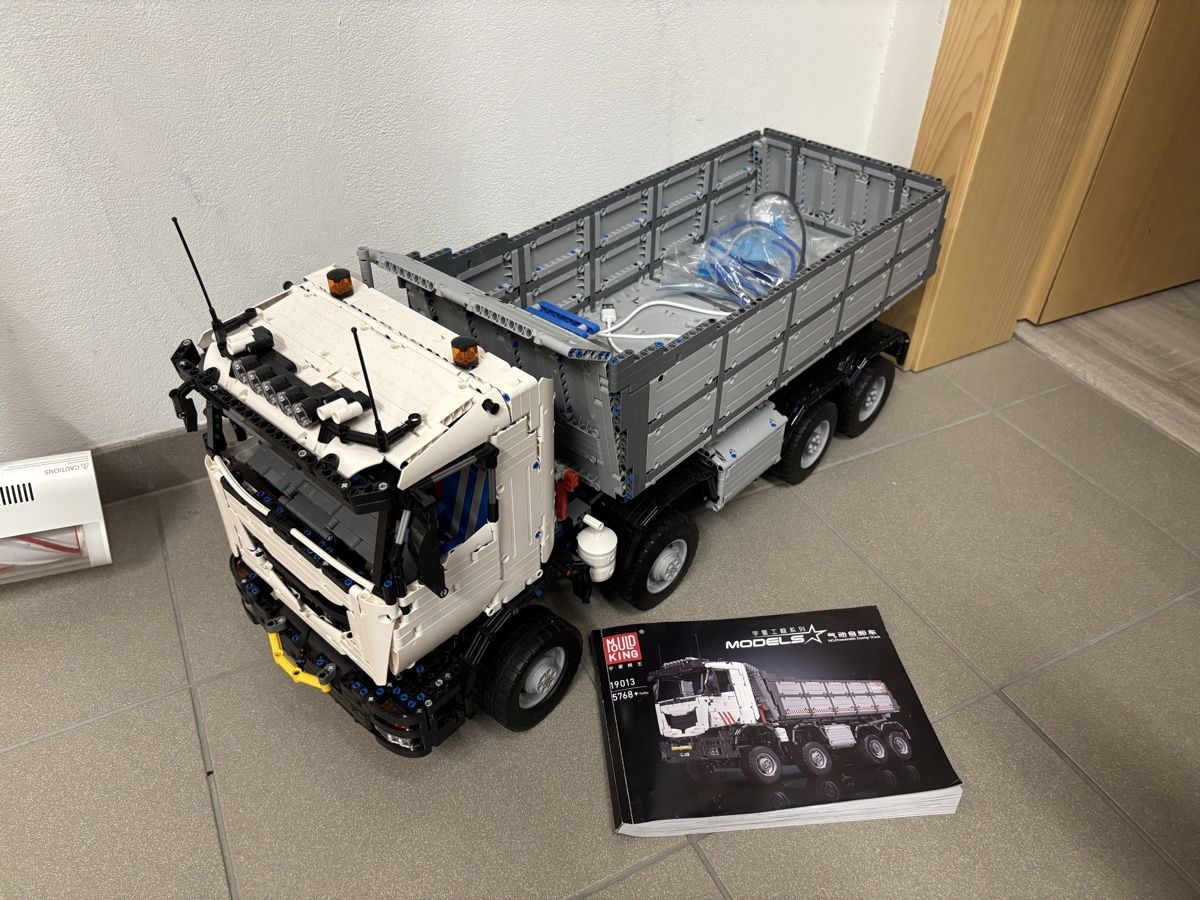 Mould King Kit di costruzioni: Mould King Pneumatic Dump Truck – Usato da Zermatt venduto da zflori 1